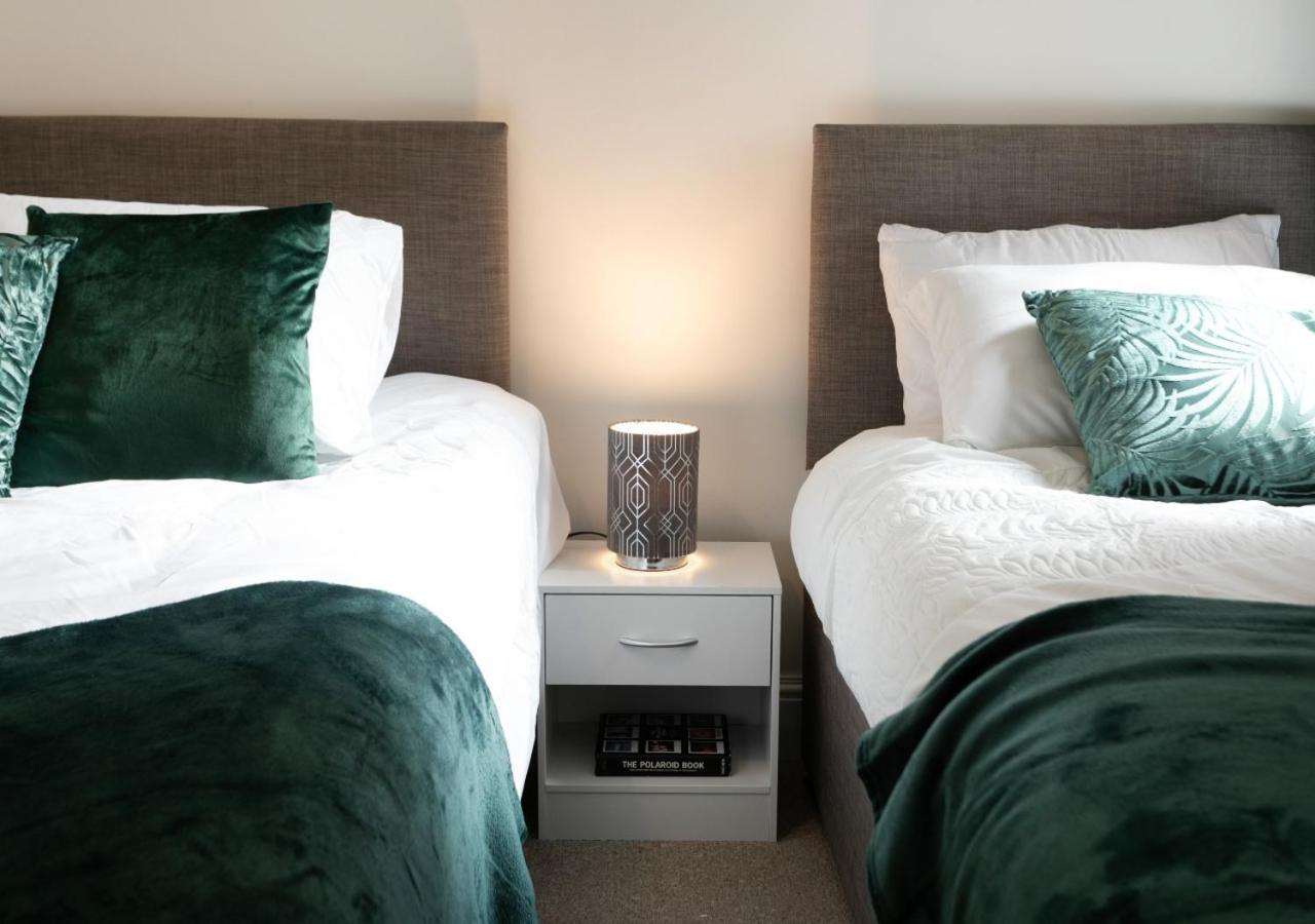 Near Hospital, Netflix, Sleeps Up To 3, Fast Wi-Fi Lincoln Exterior photo